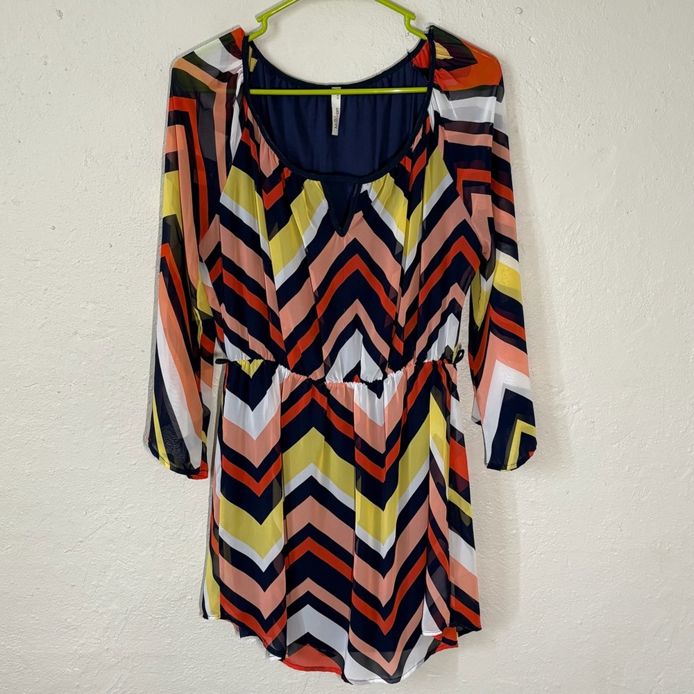 Chevron Patterned Tunic Top women's size medium